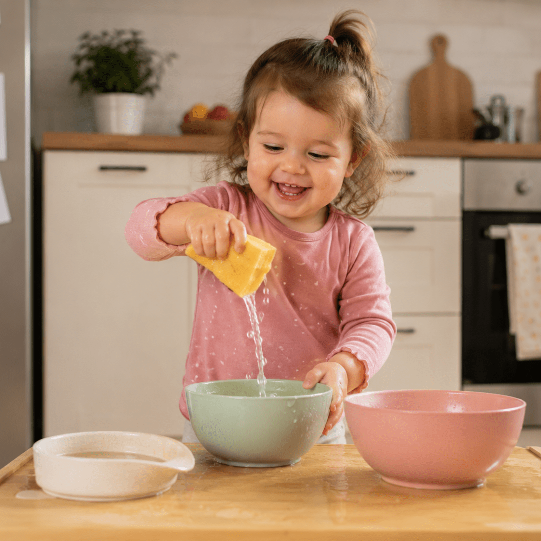 Montessori at No Cost - English ver. + The Routine Handbook - KidsLearnHub